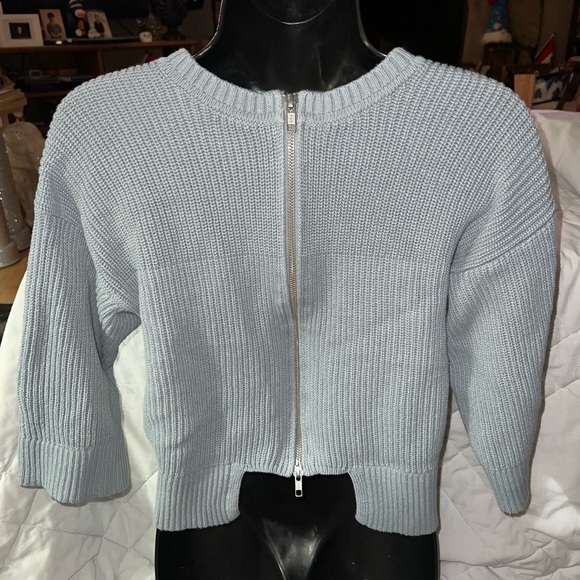 Cabi Fair Play 2 Way Wide Sleeve Sweater - Picture 3 of 10